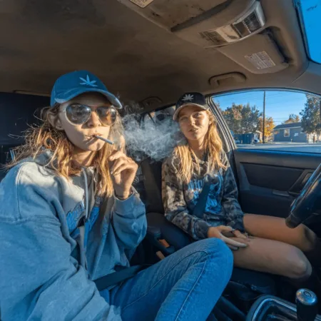 Oklahoma Secondhand Marijuana Law: What Drivers Don’t Realize (Yet) Are you at risk under the new Oklahoma secondhand marijuana law? Discover the real impact on drivers and how it could change your routine.