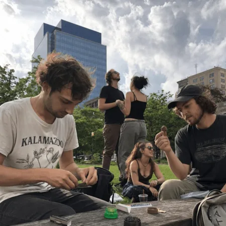 Kalamazoo Weather Forecast: CBD Downtown Vibes & Cannabis Community Update Discover the latest Kalamazoo weather forecast for CBD, MI! Unpredictable storms or sunny skies? Find out before you step outside—don't miss this update.