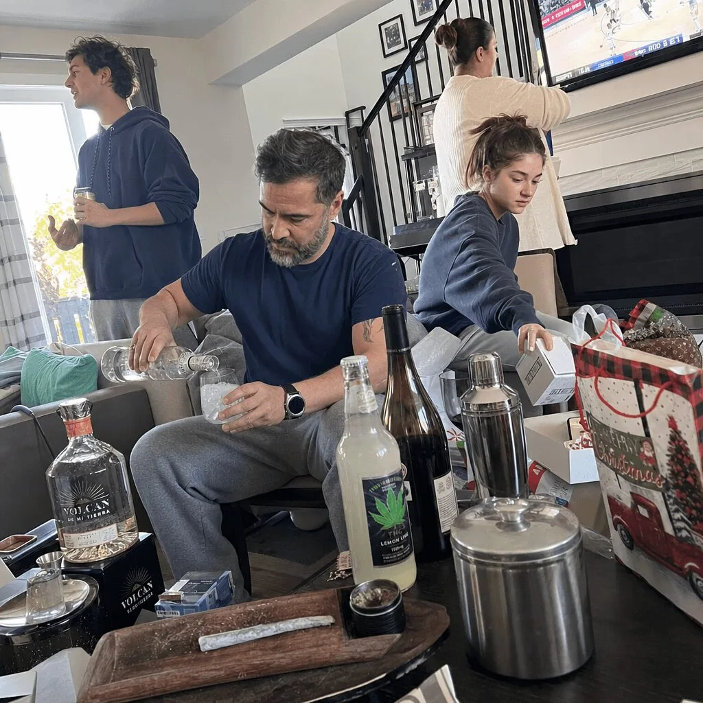 Father’s Day Gift Ideas: Surprising Cannabis-Infused Gifts Dads Secretly Want Discover Father's Day gift ideas that stand out! Unlock the coolest suggestions from THC drinks to premium tequila—make Dad's day unforgettable.