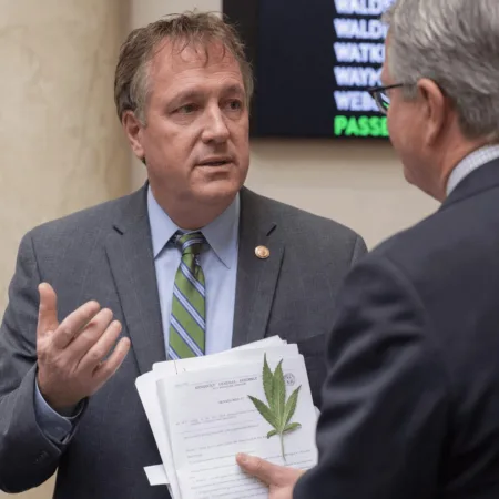 Kentucky Medical Marijuana Law Shakeup: What’s Really Legal Now? Discover the latest drama around the Kentucky medical marijuana law—are lawmakers restricting access, or is there more to the story? Unpack legal twists now.